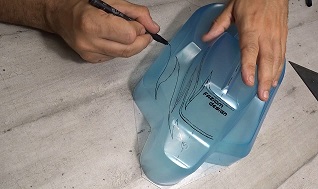 aplicar tinta carroceria em lexan