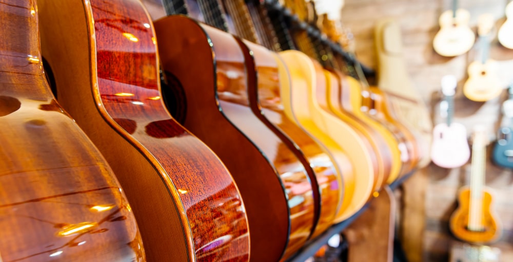 envernizar uma guitarra