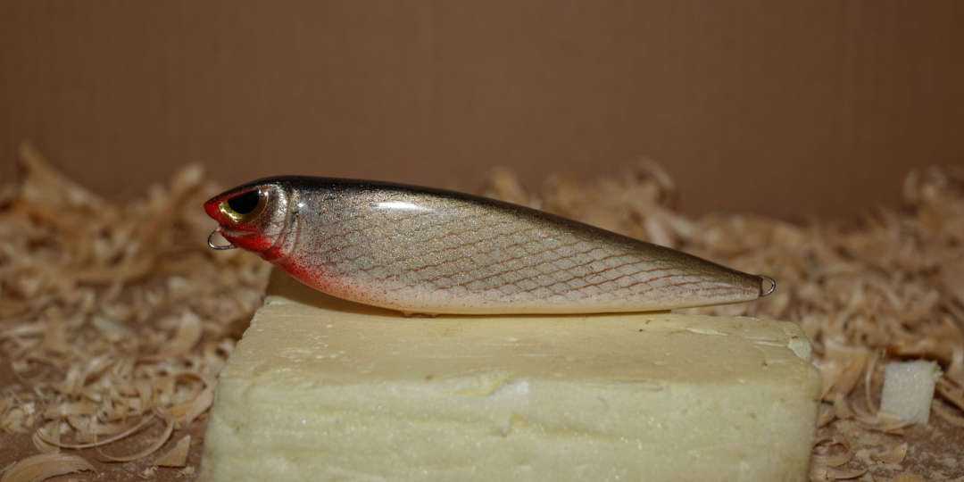 Isca de pesca em resina epoxi